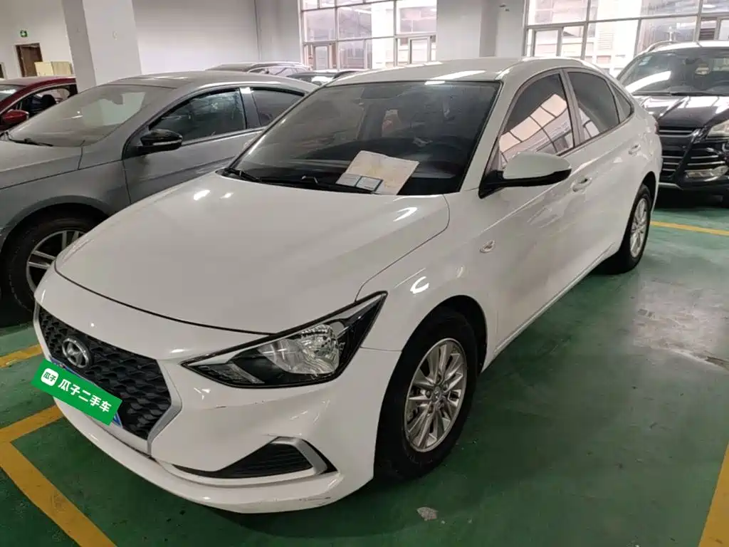 Hyundai Elantra — миниатюра 2