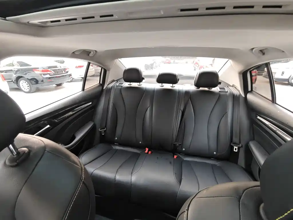 Roewe i5 — миниатюра 13