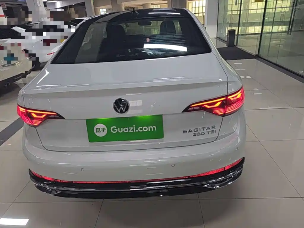 Volkswagen Sagitar — миниатюра 6