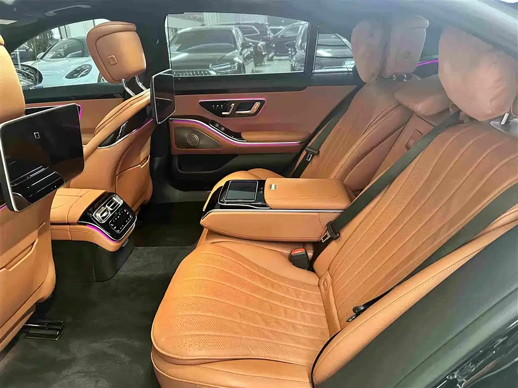 Mercedes-Benz S-Class — миниатюра 13
