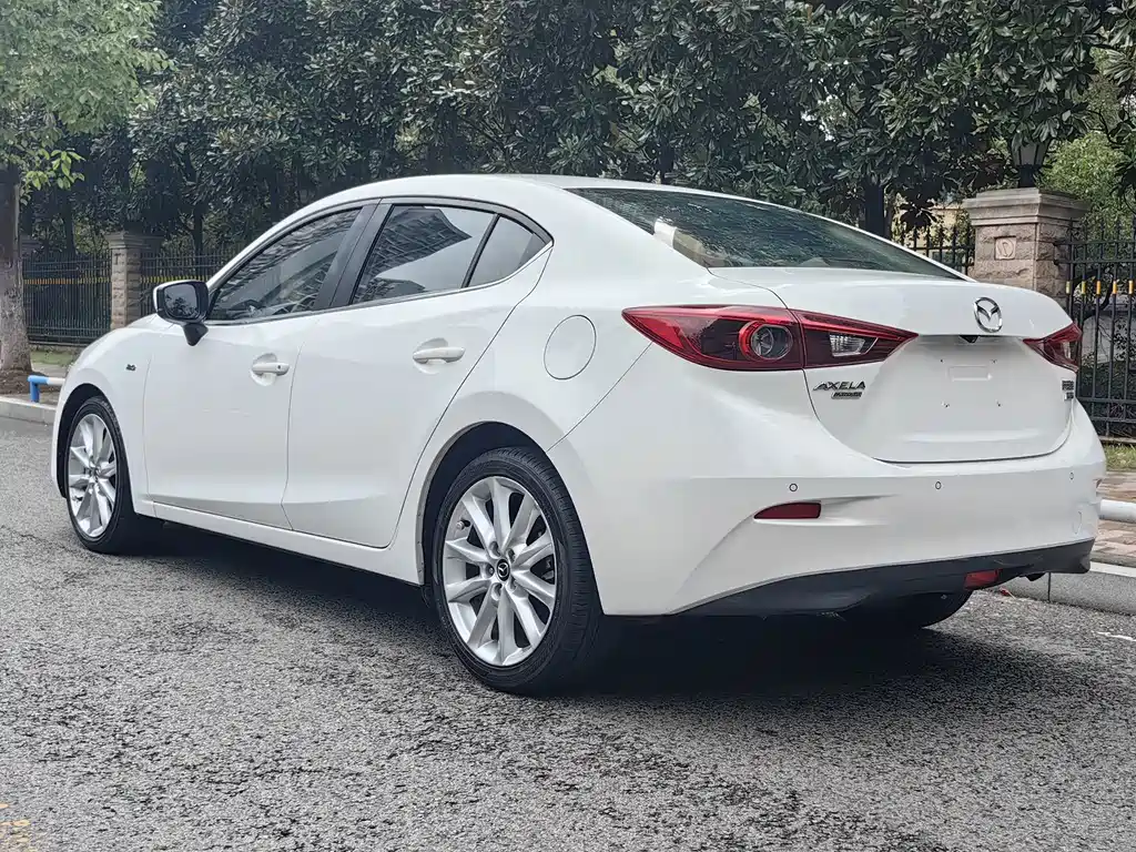 Mazda 3 Axela — миниатюра 7