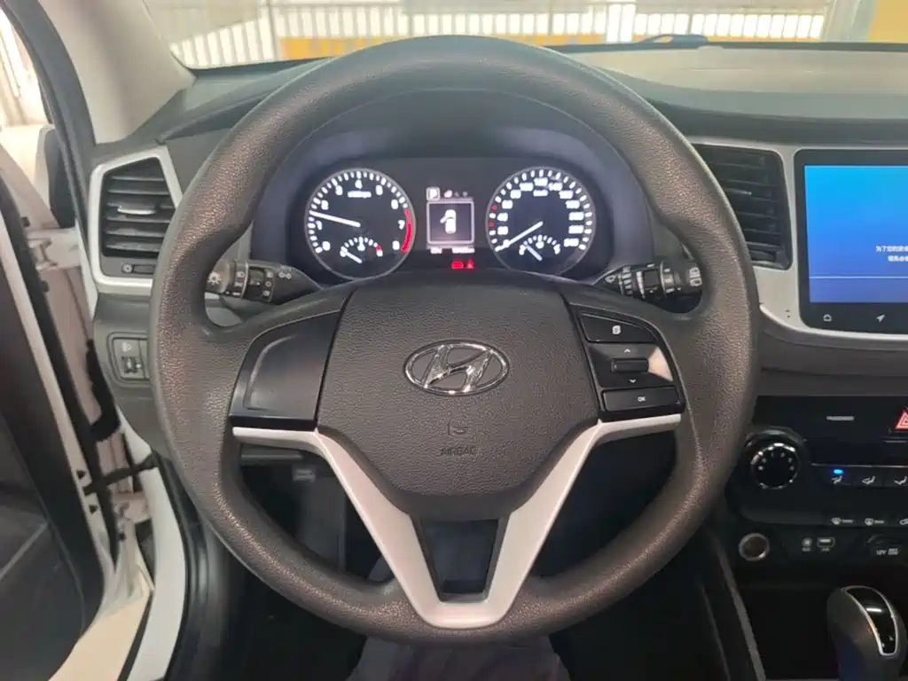Hyundai Tucson — миниатюра 11