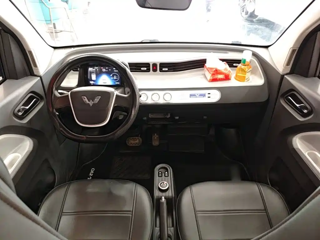 Wuling MINIEV — миниатюра 10