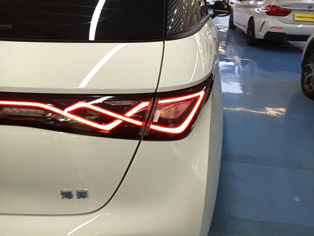 BYD Dolphin — миниатюра 8