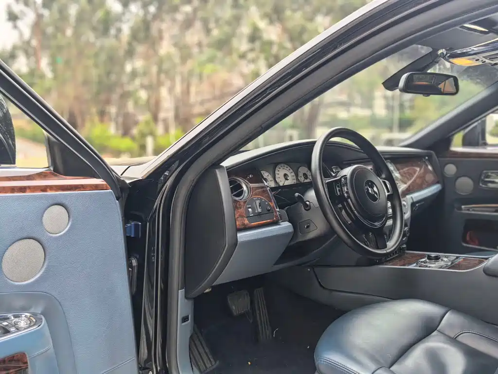 Rolls-Royce Ghost 2010 6.6T Standard
