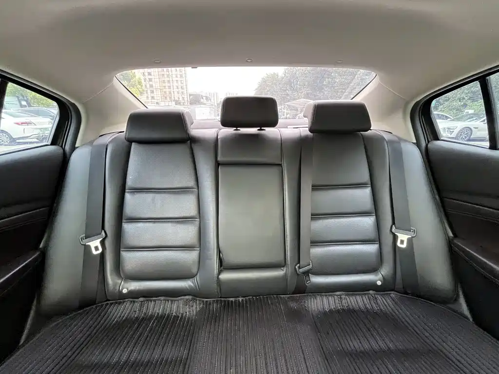 Mazda Atenza — миниатюра 9