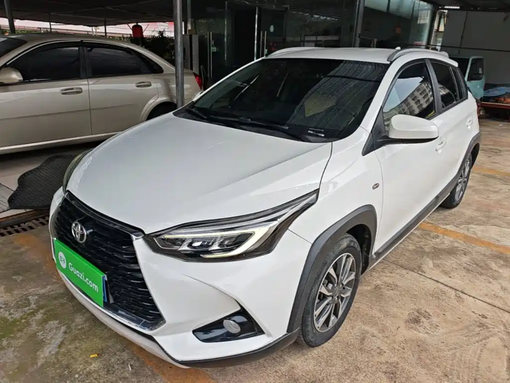 Toyota Yaris L — миниатюра 2