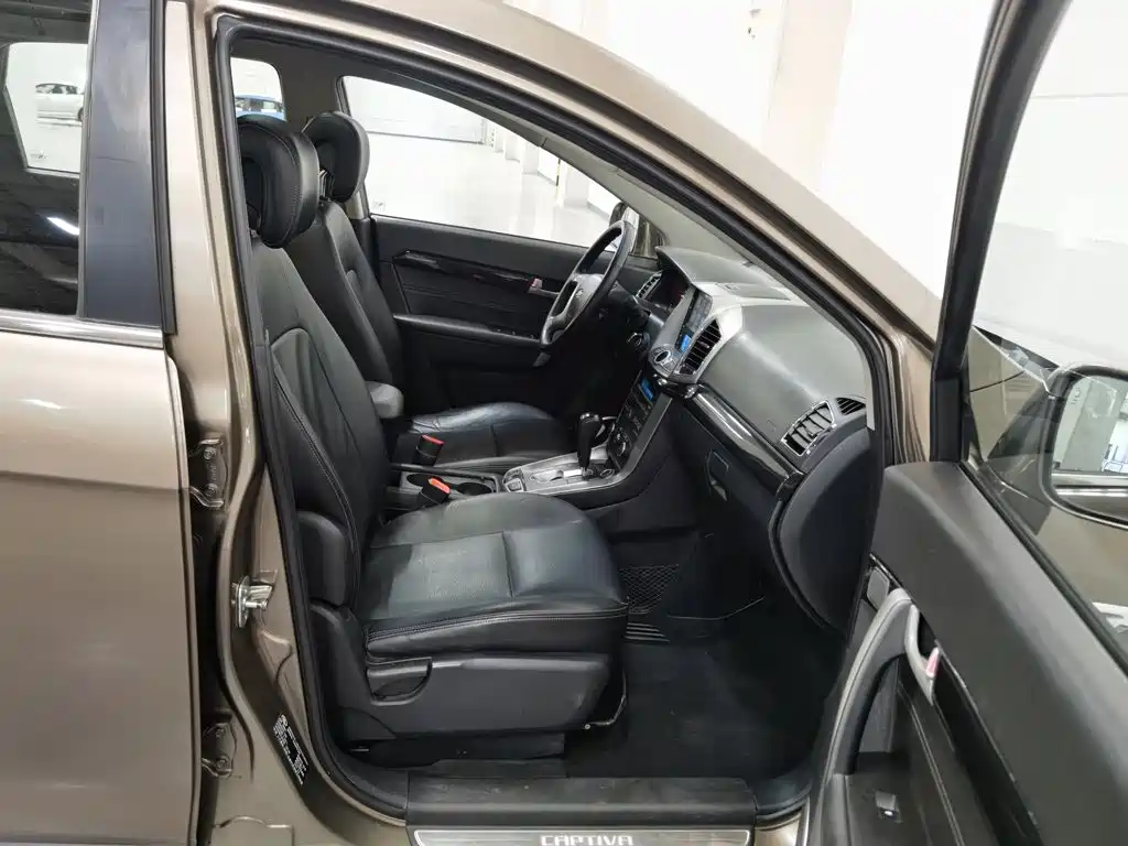 Chevrolet Captiva — миниатюра 23