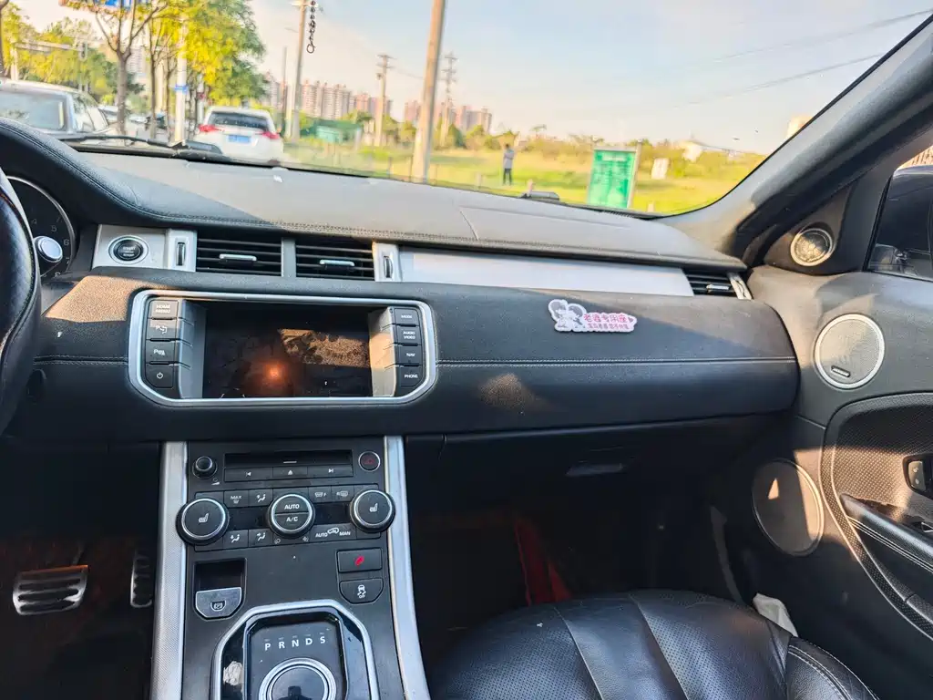 Land Rover Evoque (Import) — миниатюра 13