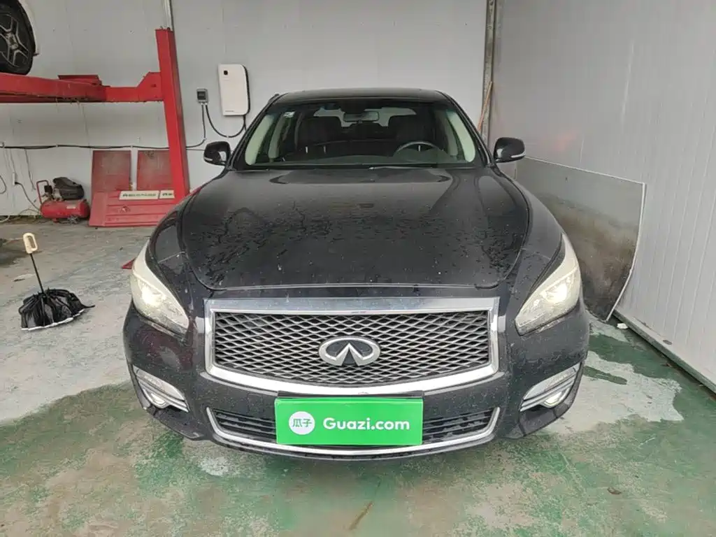 Infiniti Q70 — миниатюра 3