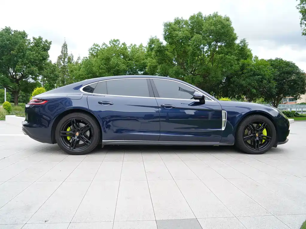 Porsche Panamera Hybrid — миниатюра 12