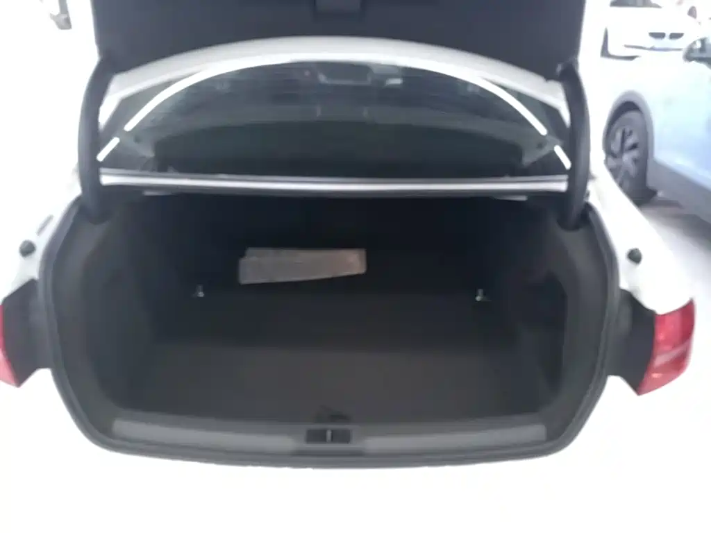 Audi A4L — миниатюра 19