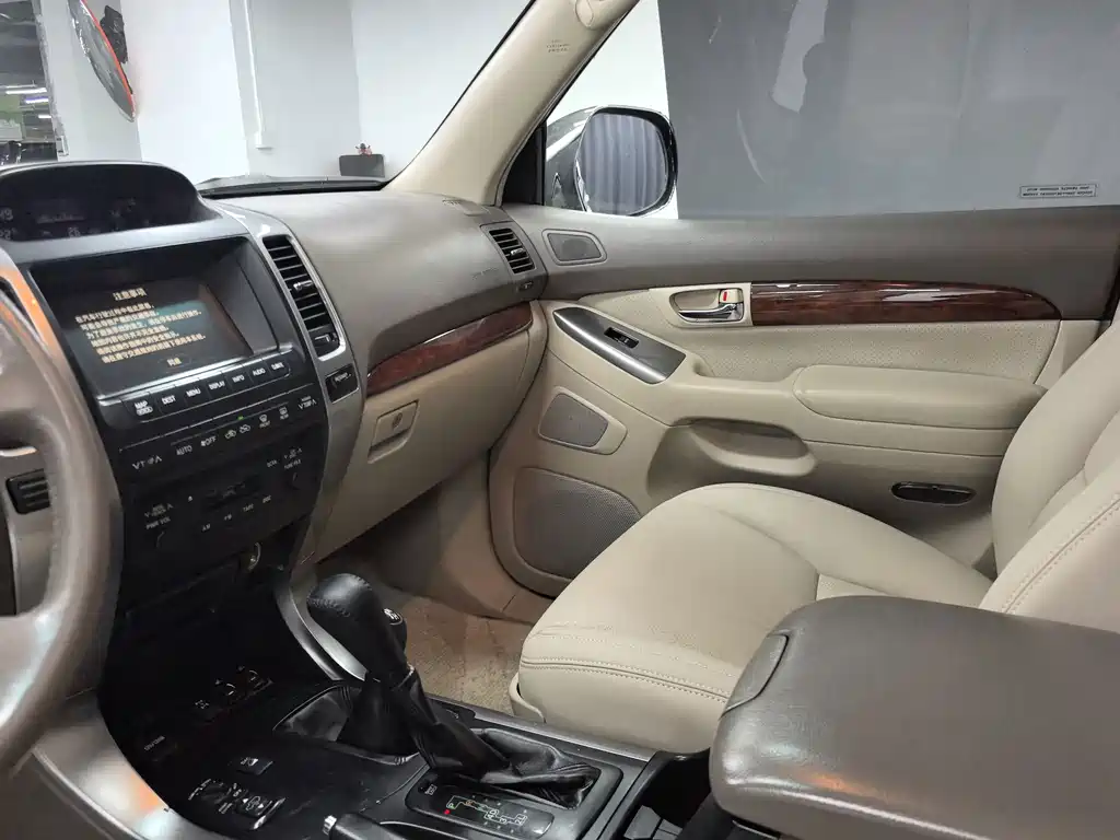 Toyota Prado — миниатюра 12