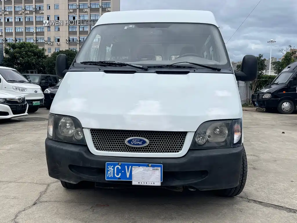 Ford Transit Classic — миниатюра 2