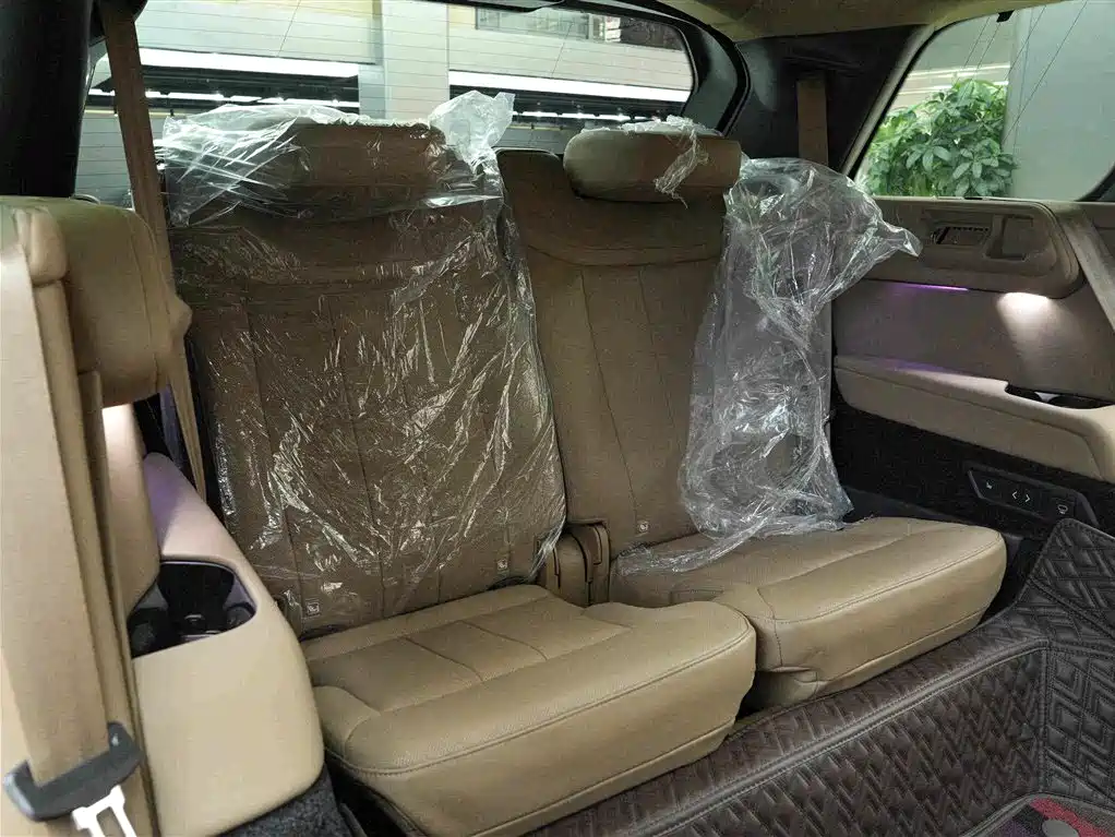 Land Rover Range Rover — миниатюра 14