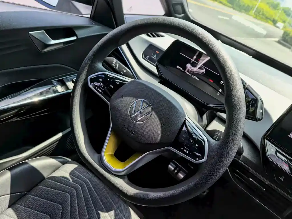 Volkswagen ID.3 — миниатюра 5