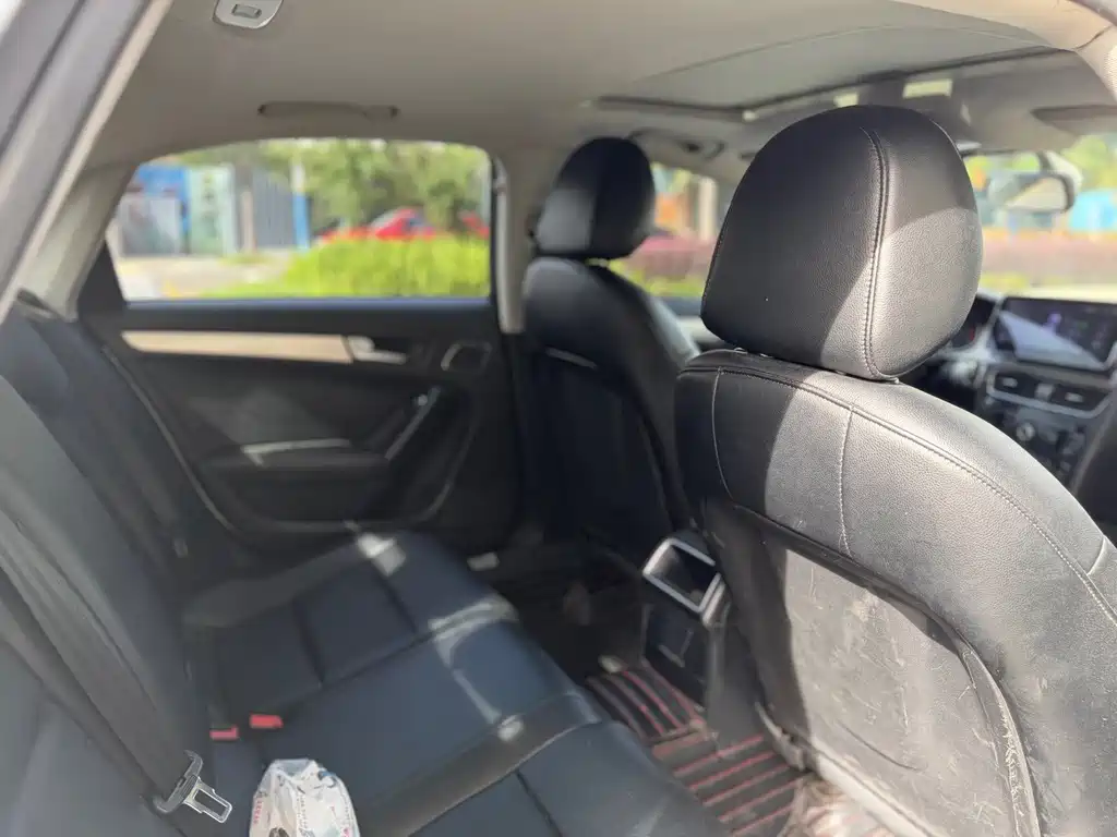 Audi A4L — миниатюра 13