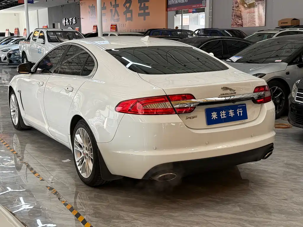 Jaguar XF 2015 XF 2.0T Luxury