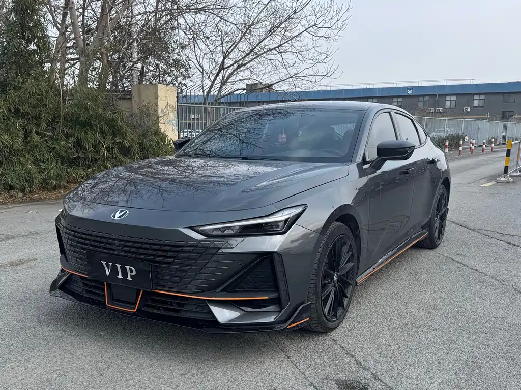 Changan UNI-V 2024