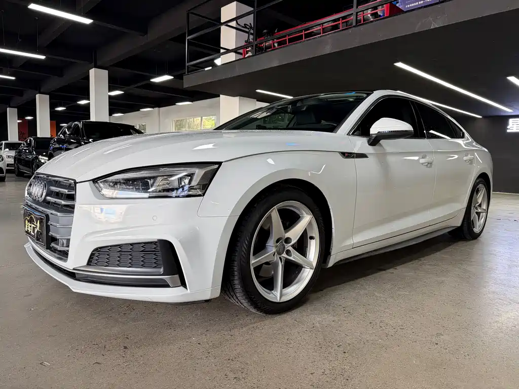Audi A5 (Import)
