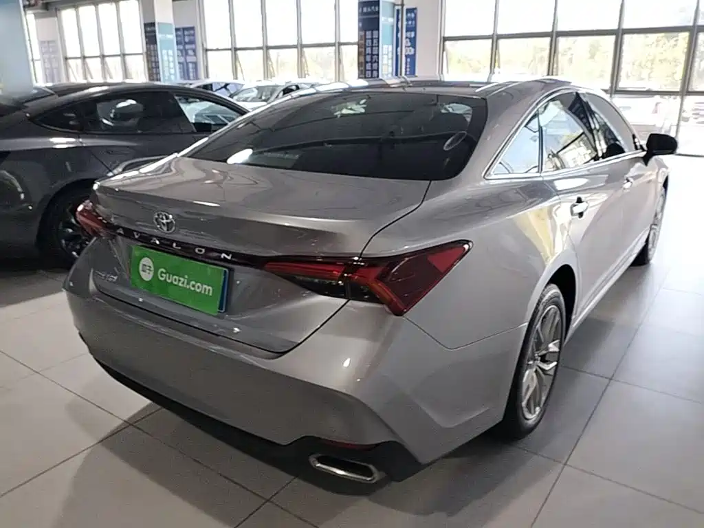 Toyota Avalon — миниатюра 7