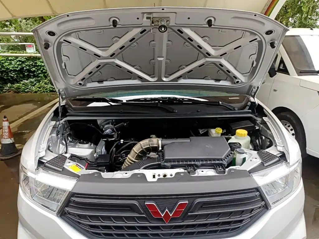 Wuling Hongguang V — миниатюра 20