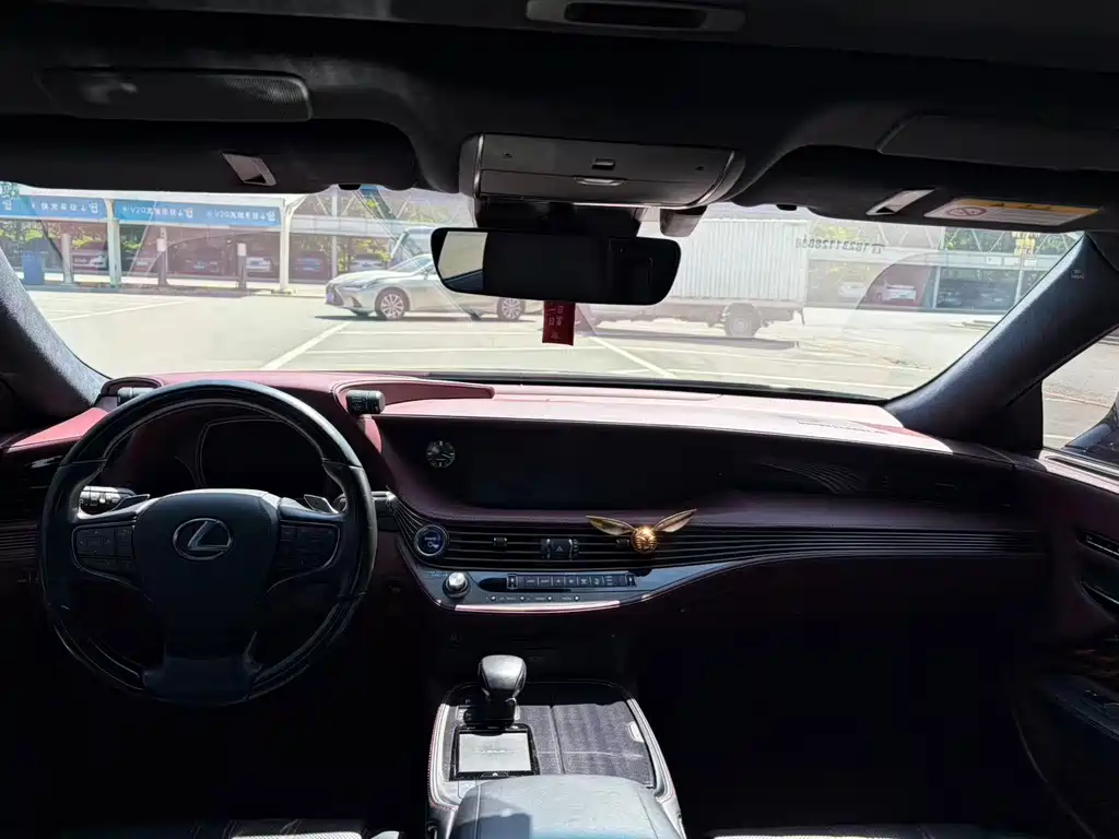 Lexus LS 2018 500h Executive V
