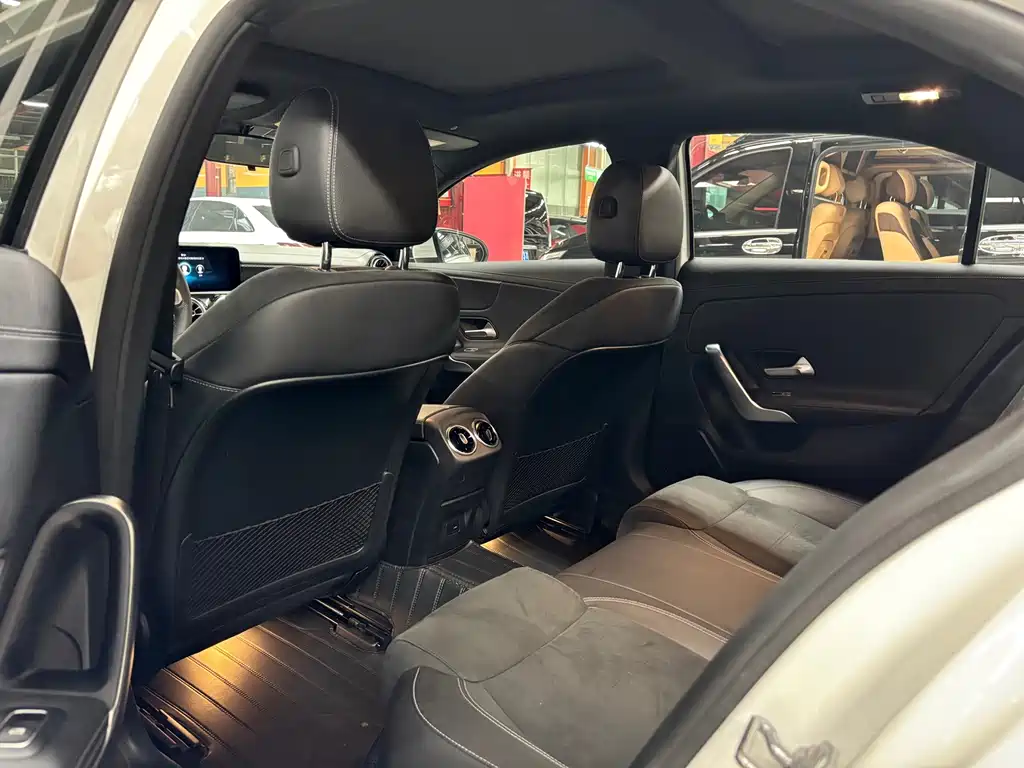 Mercedes-Benz A-Class — миниатюра 12