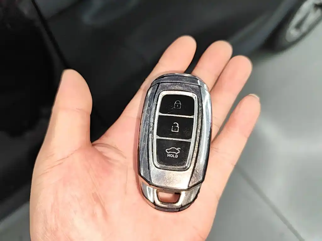 Hyundai Santa Fe — миниатюра 9