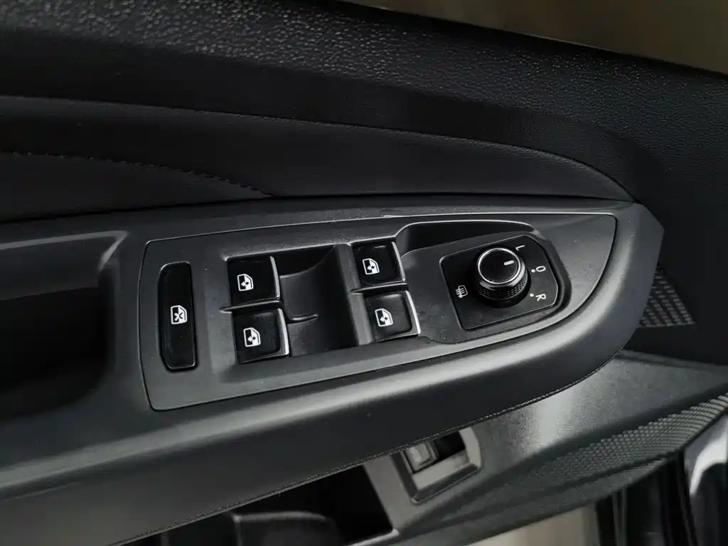 Volkswagen Passat — миниатюра 9