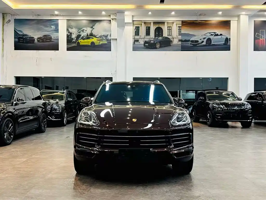 PORSCHE CAYENNE