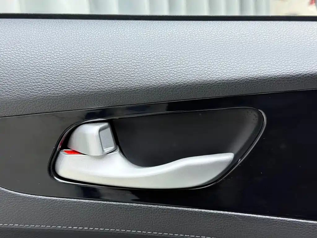 Kia K3 — миниатюра 13