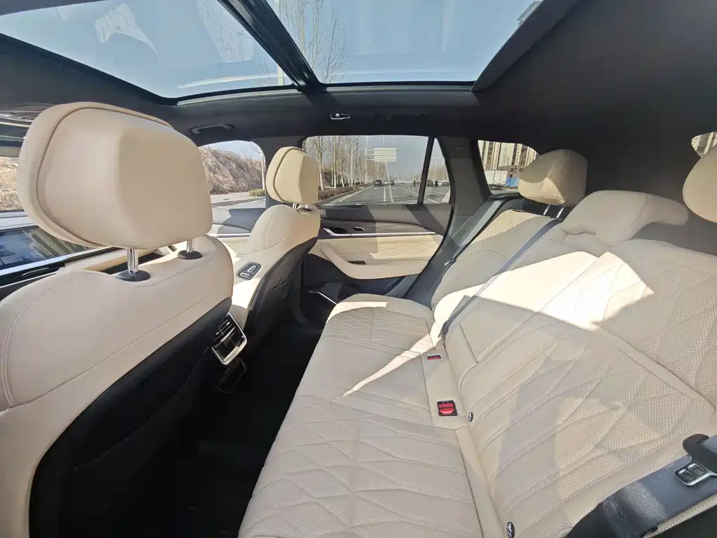 GEELY AUTOMOBILE XINGYUE L