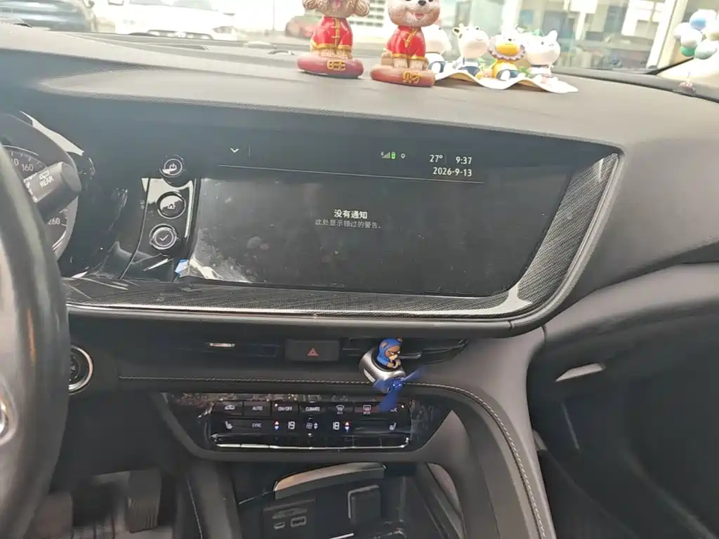 Buick Envision Plus — миниатюра 13