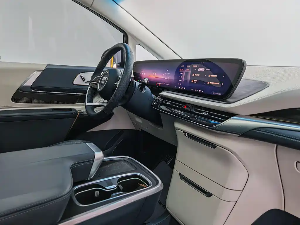 Buick Century 2023 2.0T мест