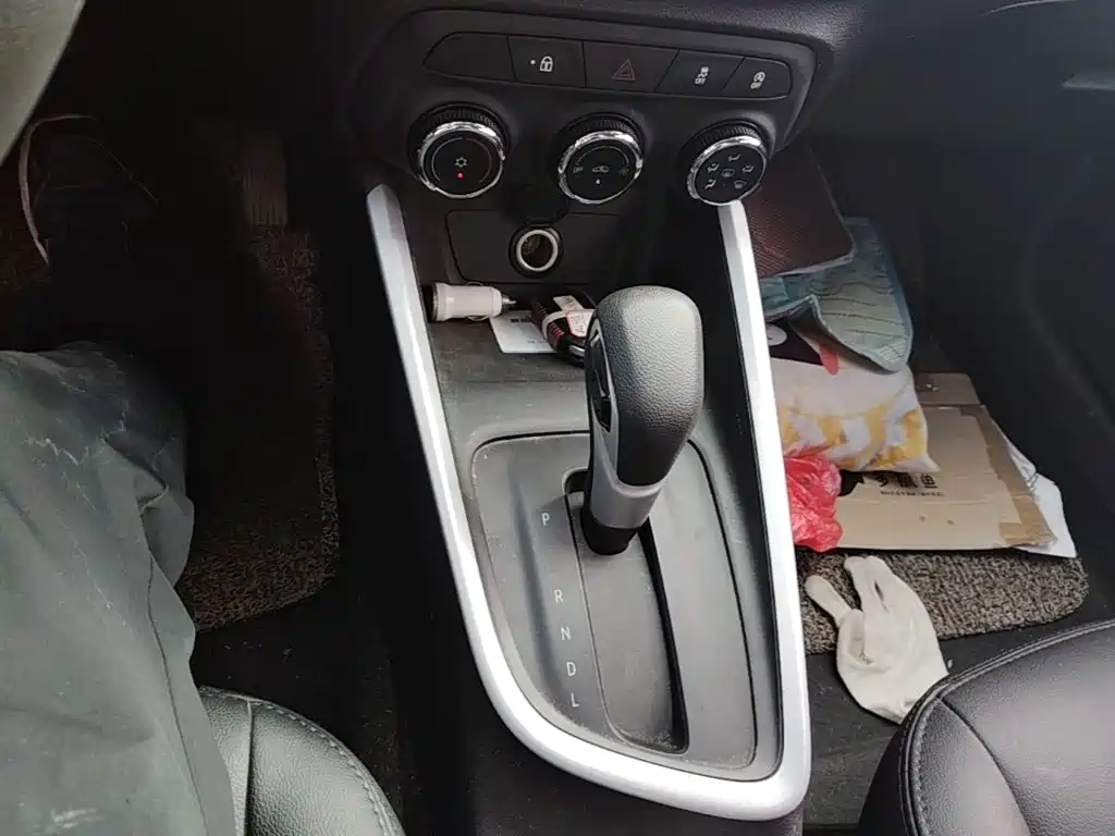 Chevrolet Cavalier — миниатюра 14