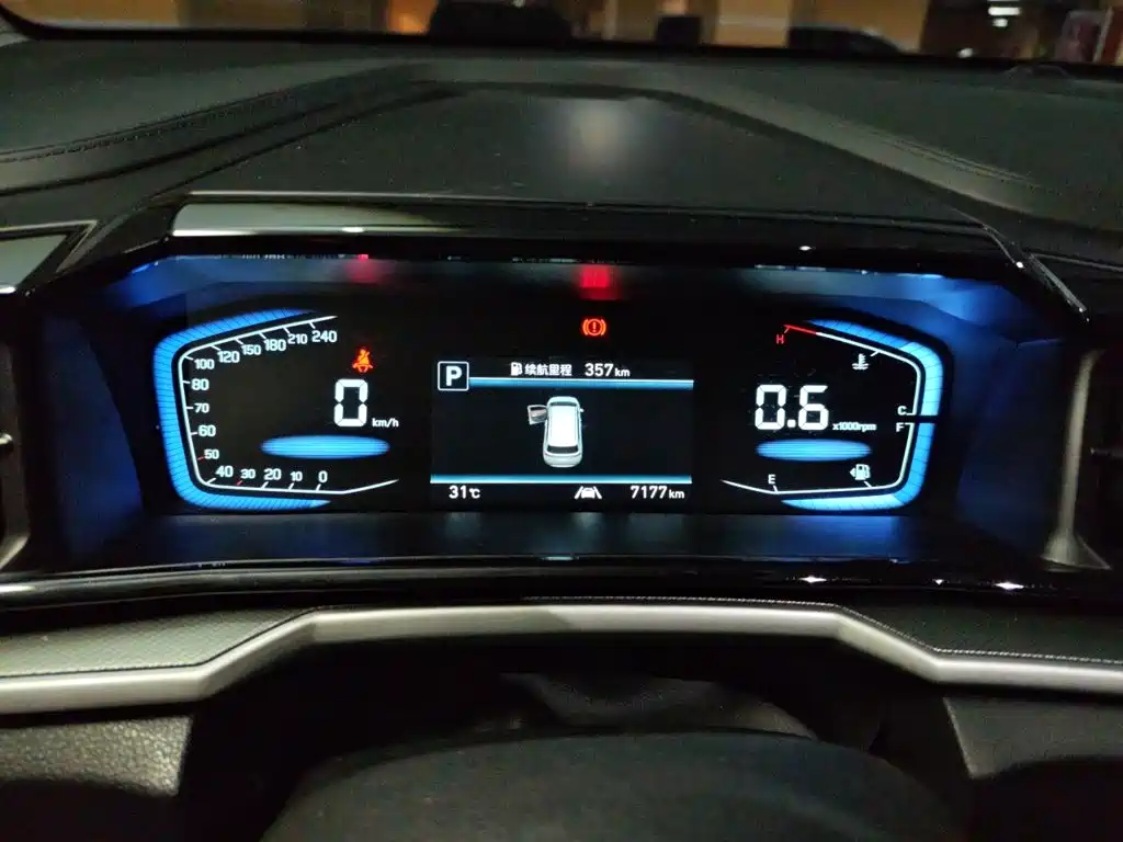 Hyundai Custo — миниатюра 7
