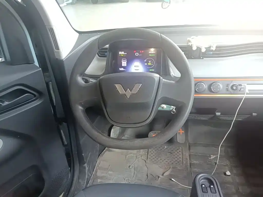 Wuling MINIEV — миниатюра 11