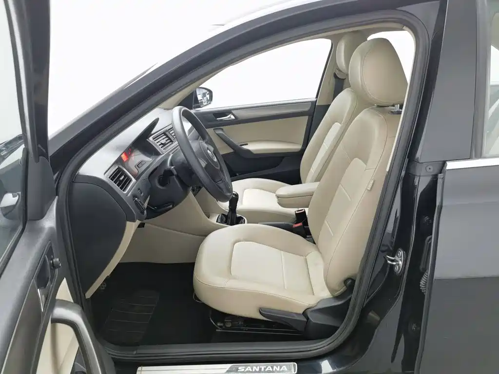 Volkswagen Santana — миниатюра 10