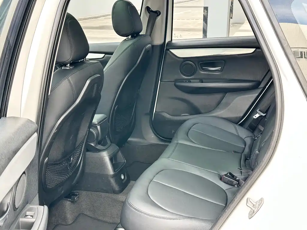 BMW 2 SERIES STATION WAGON