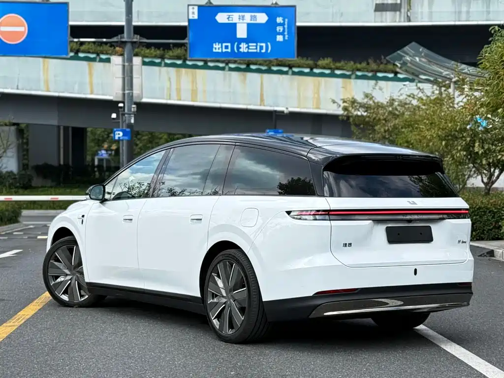 Li Auto 理想i9 — миниатюра 13