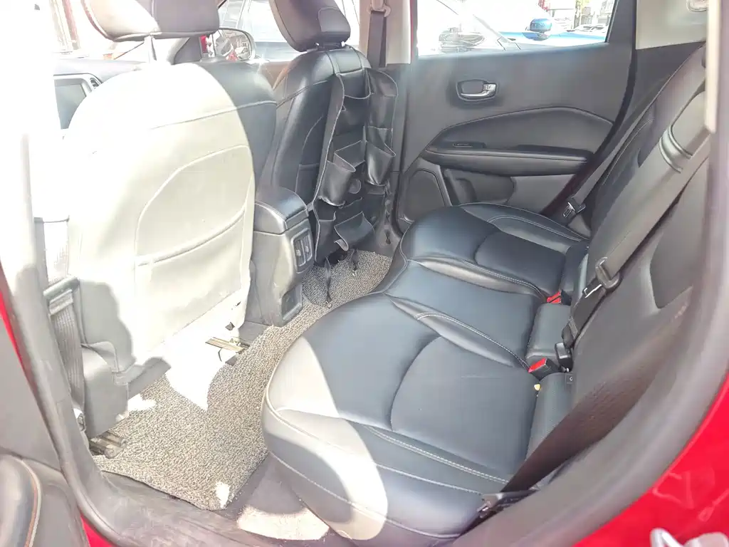 Jeep Compass — миниатюра 15