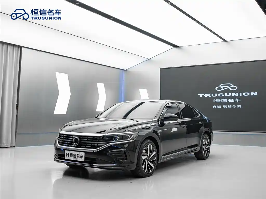 Volkswagen Passat 2023