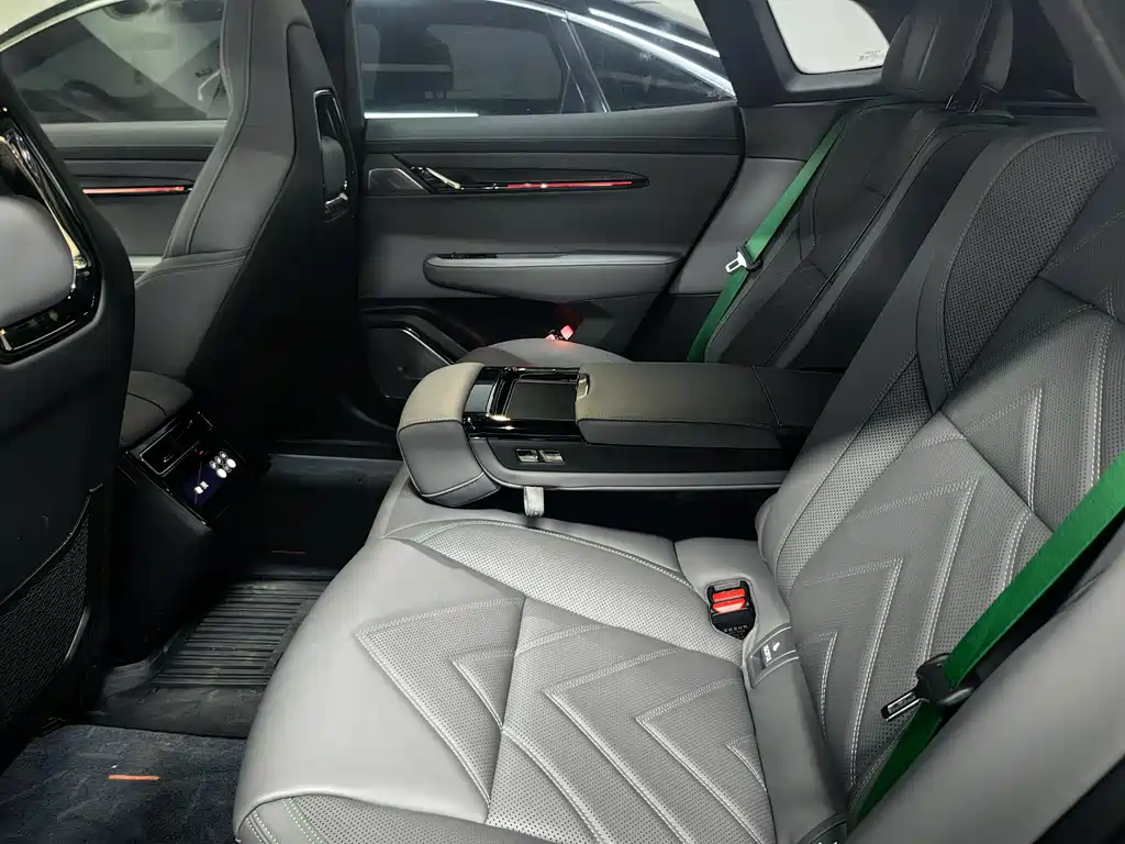 ZEEKR EXTREME KRYPTON 001