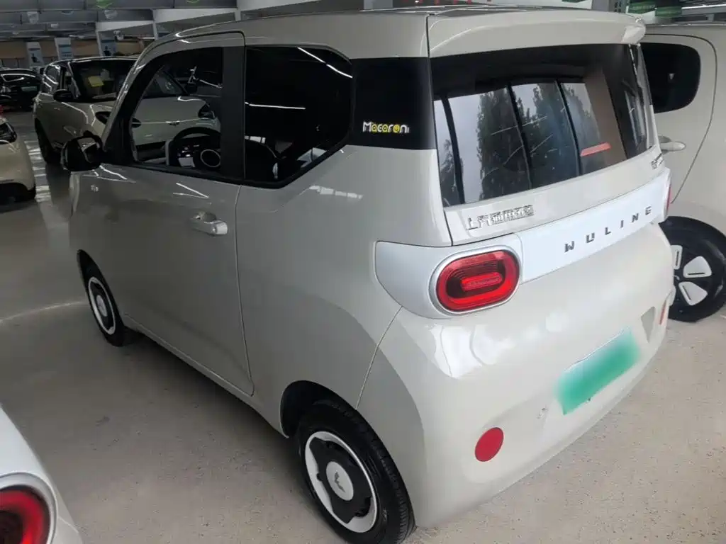 Wuling MINIEV — миниатюра 5