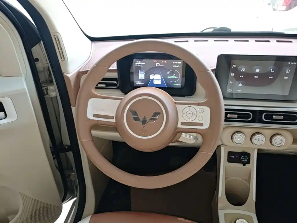 Wuling MINIEV — миниатюра 11