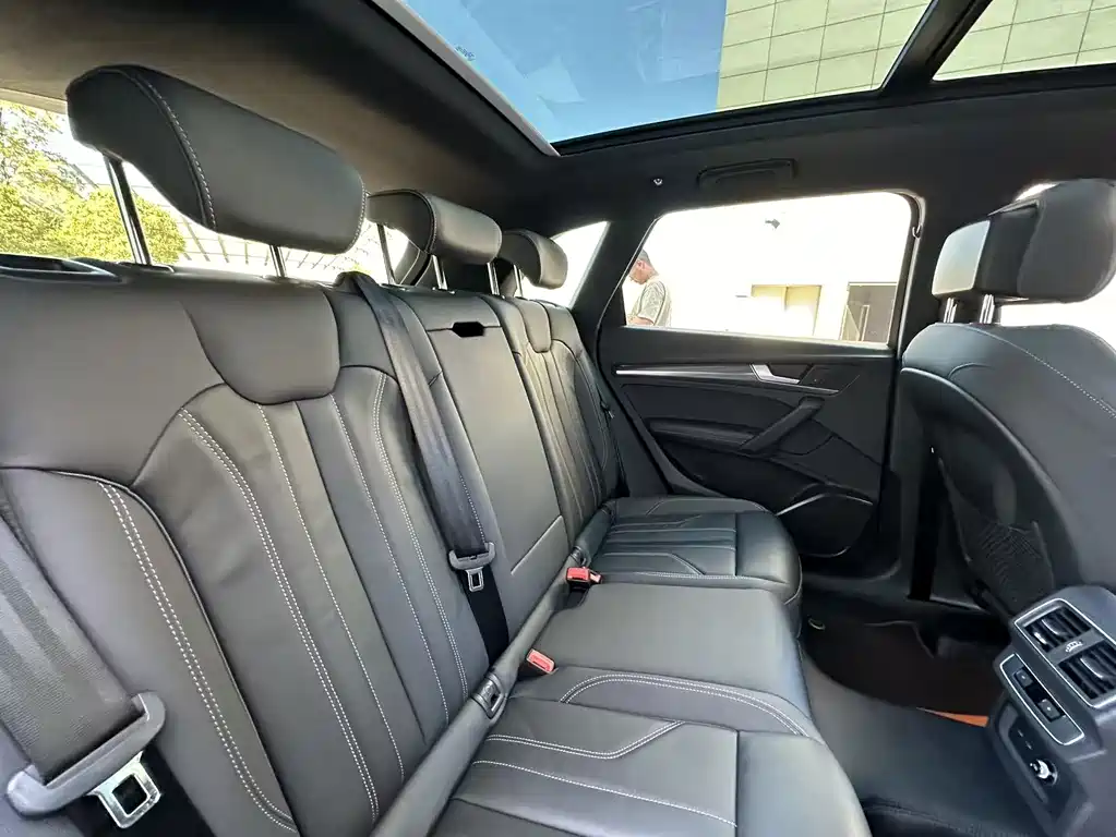 Audi Q5L — миниатюра 37