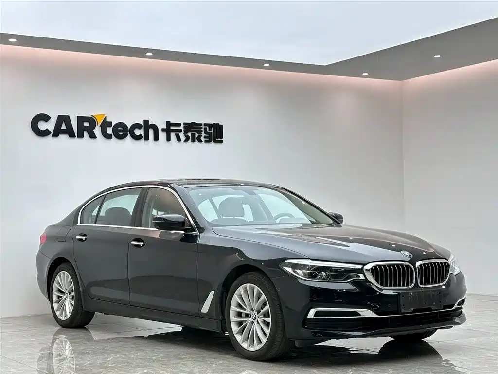 BMW 5 SERIES