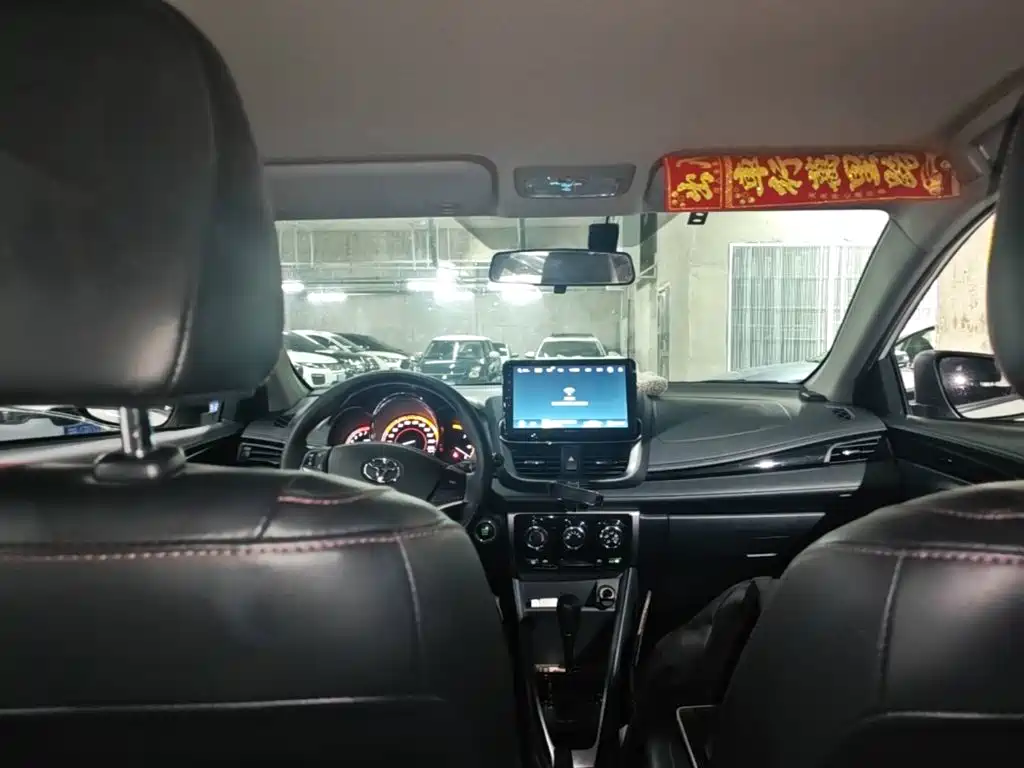 Toyota Yaris L — миниатюра 18