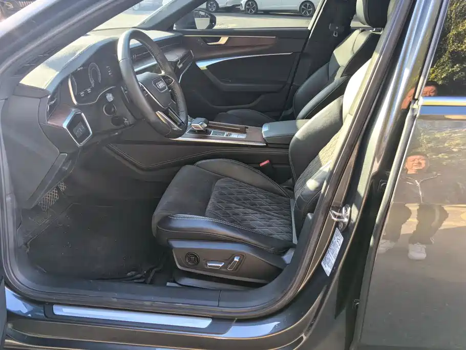Audi A6L — миниатюра 9